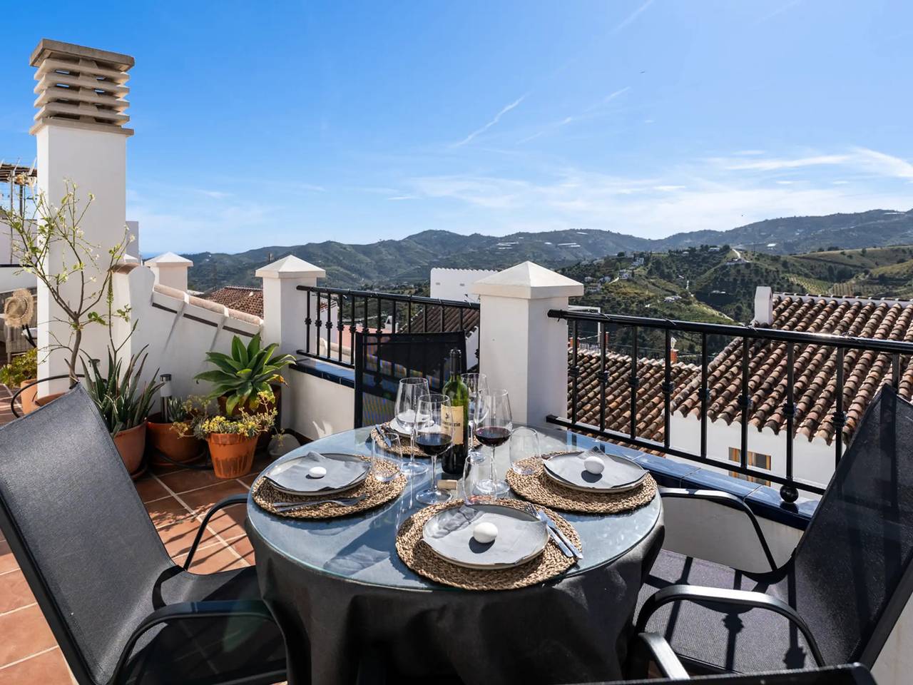 Apartamento entero, 3 estancias 4 Personas in Frigiliana Road, Frigiliana