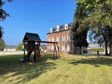 Gîte pour 15 personnes, avec terrasse et jardin, animaux acceptés à Jumièges