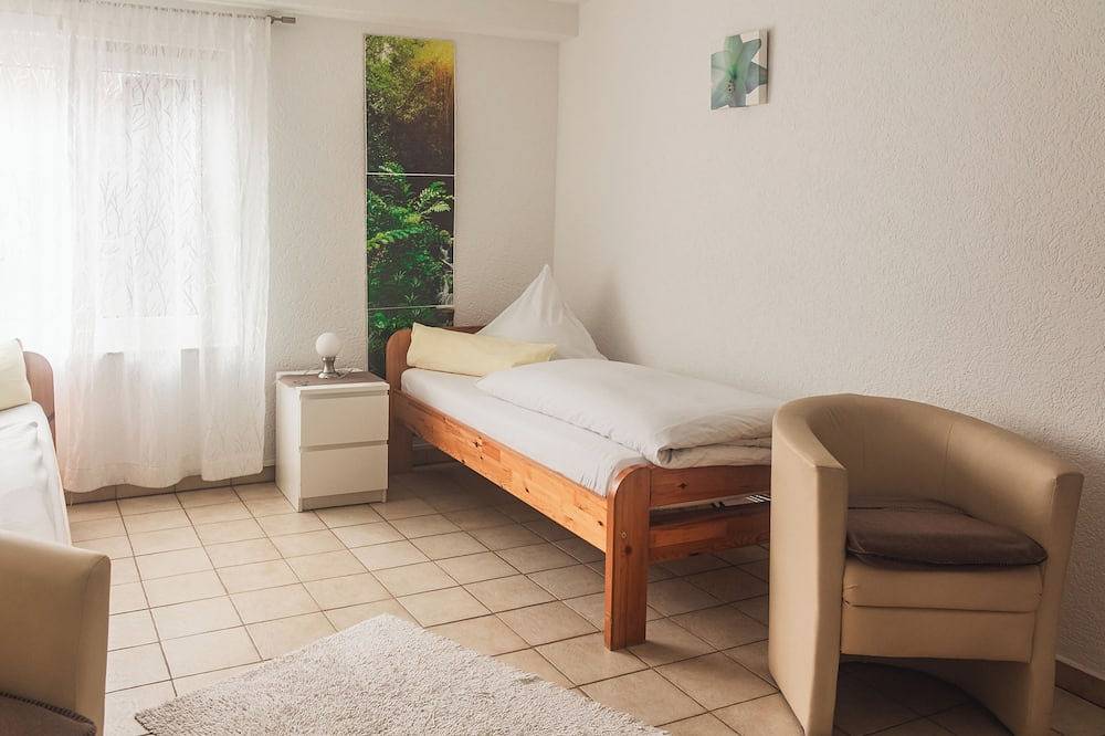 Ganze Wohnung, Ferienwohnung Platanenweg, perfekt für bis zu 4 Personen in Alsbach-Hähnlein, Südhessen