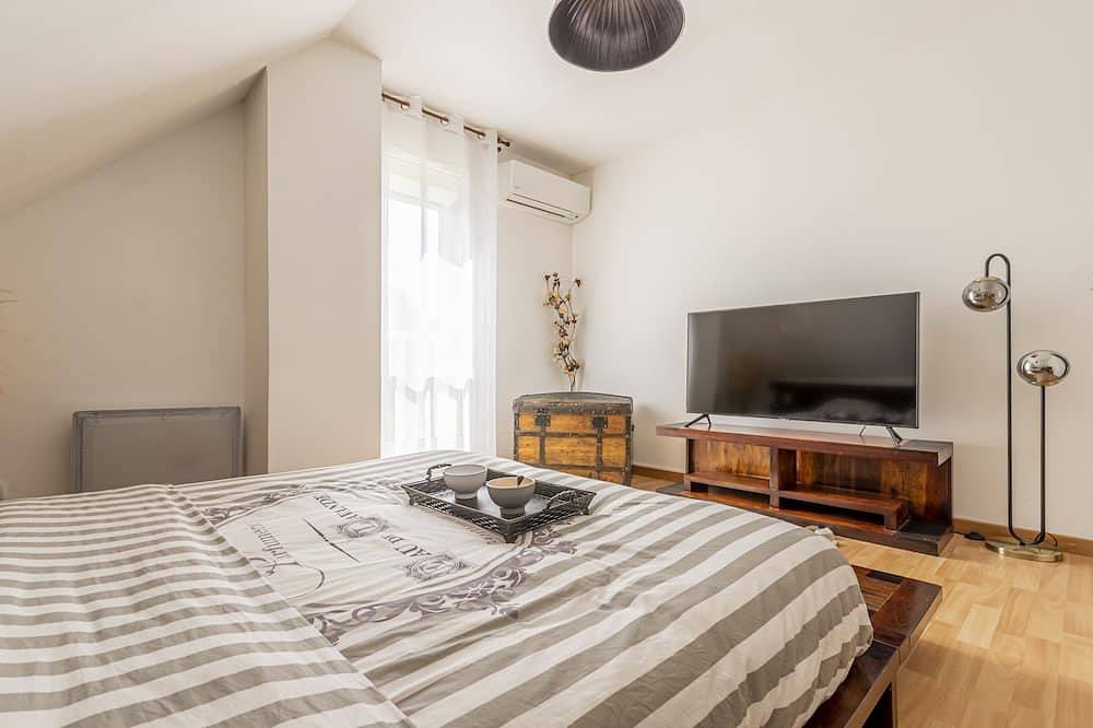 Charming air-conditioned house with garden 5 minutes from Dijon in Saint-Apollinaire (Côte-d'Or), Dijon region