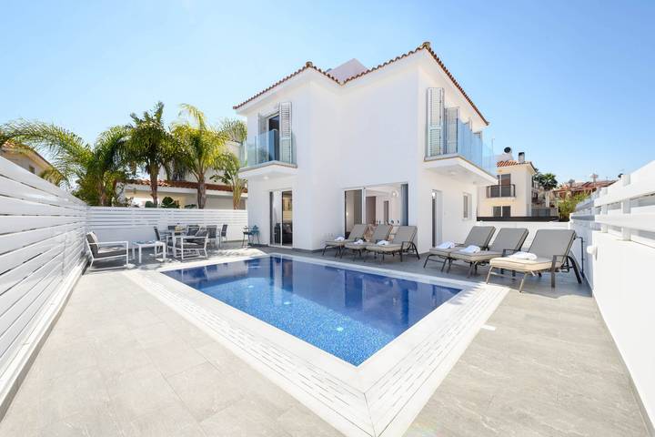 Ferienhaus für 6 Personen, mit Garten und Balkon auf Zypern
