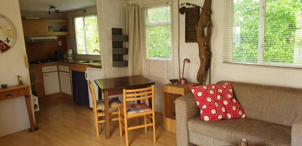 Location de vacances pour 4 personnes, avec terrasse et vue ainsi que piscine et jardin dans Lac de la Triouzoune - 3