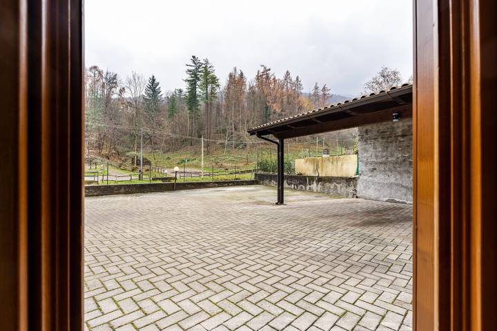 Apartamento inteiro, Apartamento 'Relax E Natura' com vista para a montanha e Wi-Fi in Mesenzana, Lago Maggiore (Lombardia)