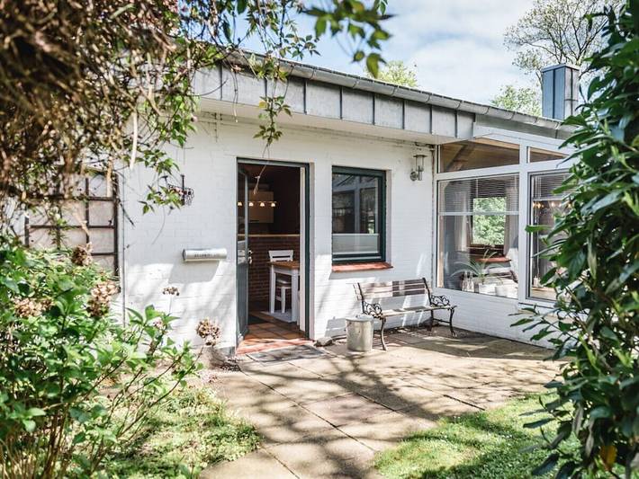 Ferienhaus für 4 Personen, mit Terrasse und Garten sowie Sauna in Langballig