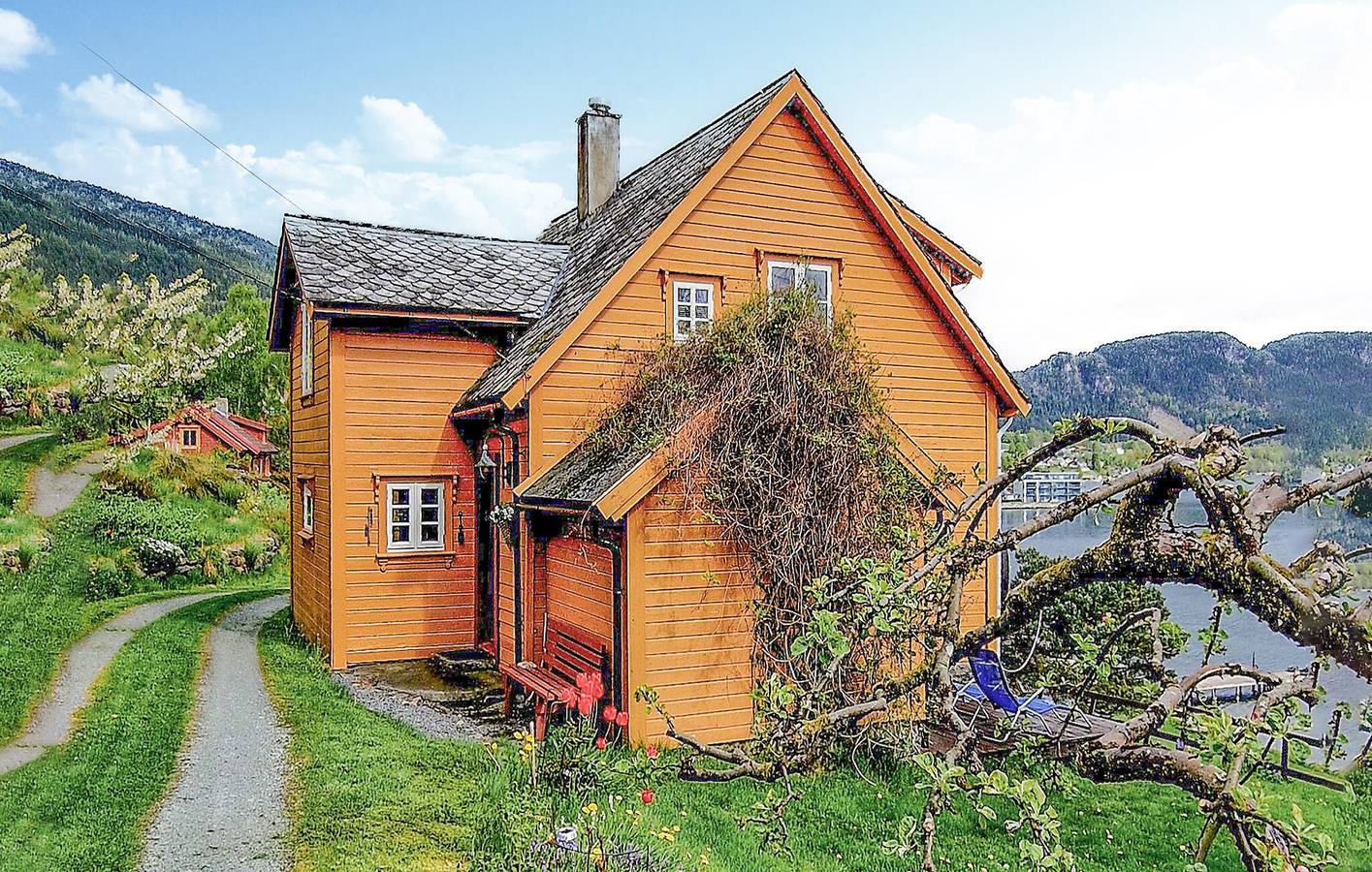 Ferienhaus für 6 Personen mit Terrasse in Hardangerfjord