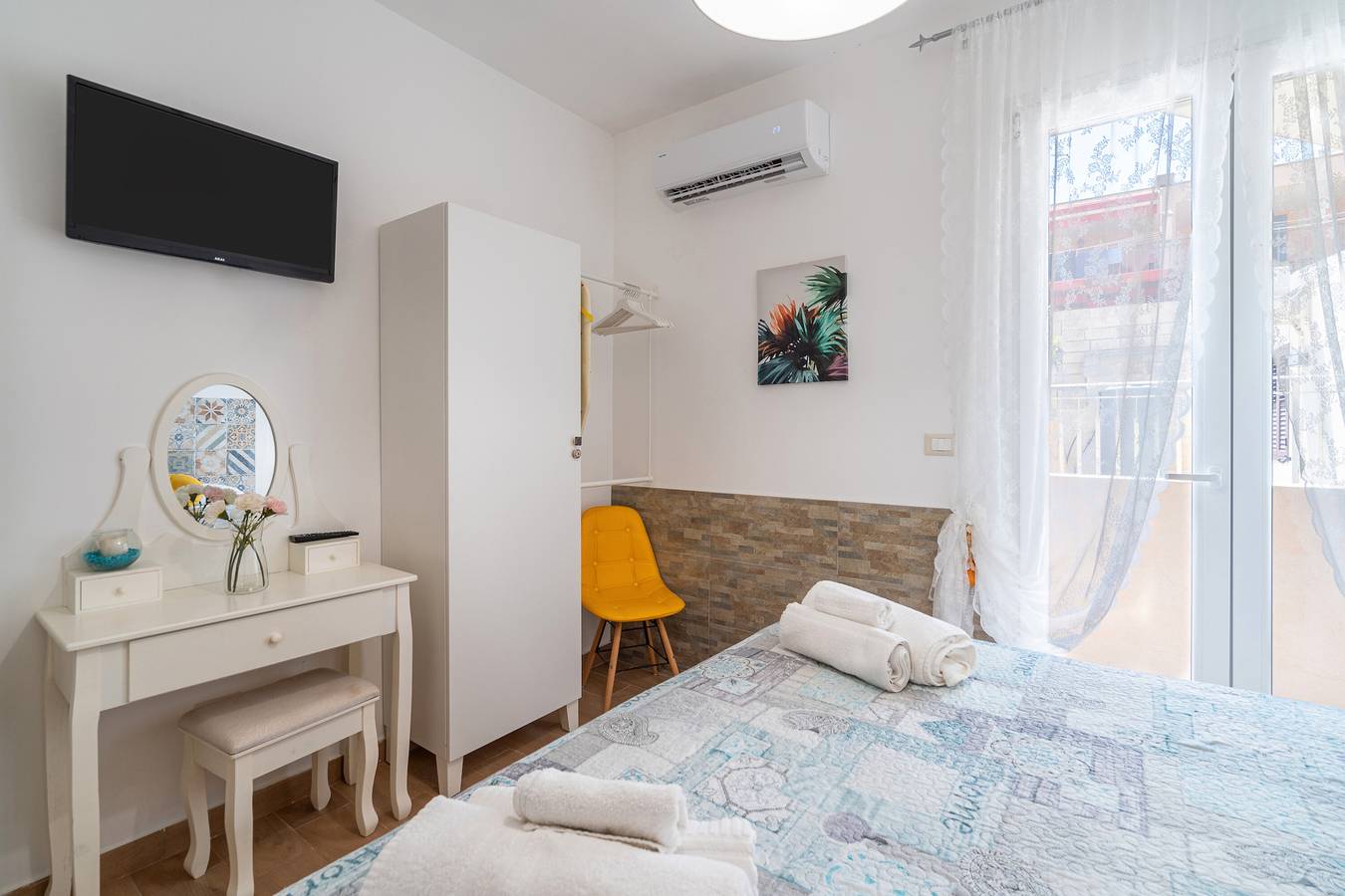 Ganze Wohnung, Ferienwohnung 'Almàsalo Re Di Coppe' mit Privatterrasse, Wi-Fi und Klimaanlage in Spiaggia di Eloro, Lido di Noto