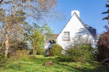 Location de vacances pour 13 personnes, avec jardin, animaux acceptés à Douarnenez