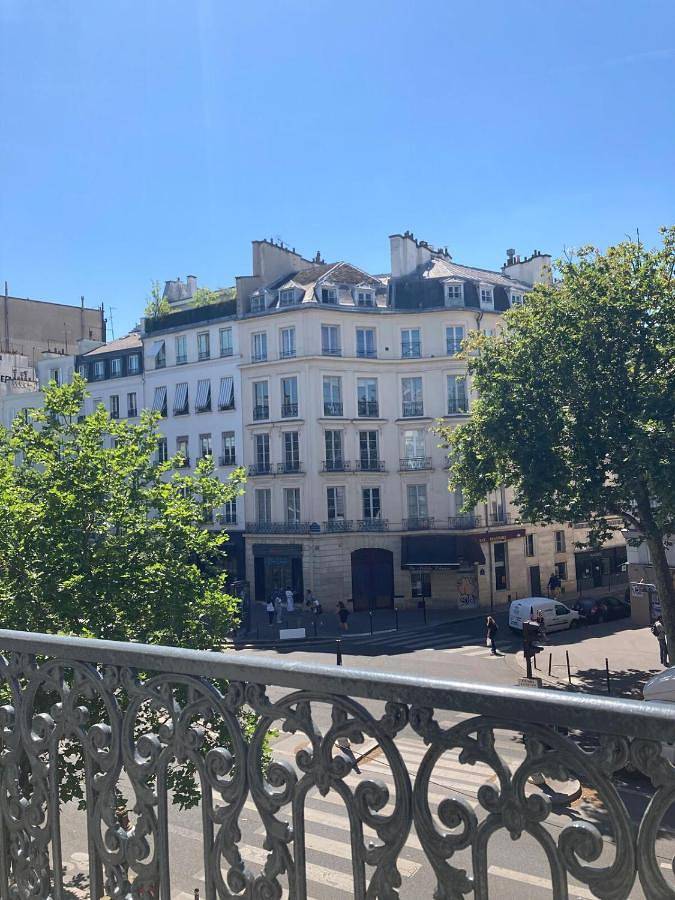 Appartement entier, Very charming Haussmannian apartment with balcony in 3e arrondissement, Paris