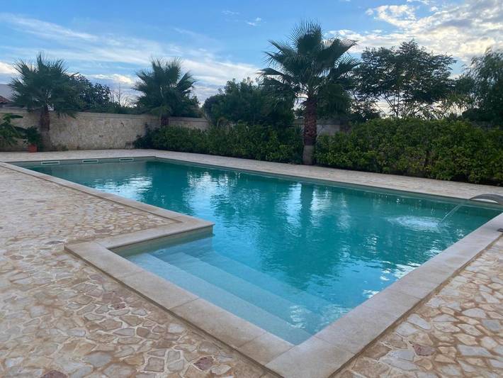 Casa de vacaciones para 8 personas, con jardín además de piscina y vistas, Se admiten mascotas - 1