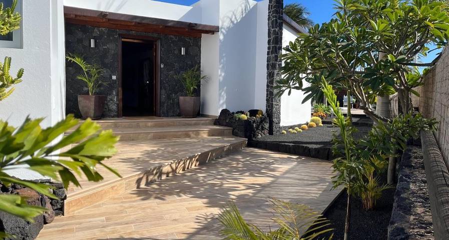 Chalet para 6 personas, con piscina además de vistas y jardín en Lanzarote - 2