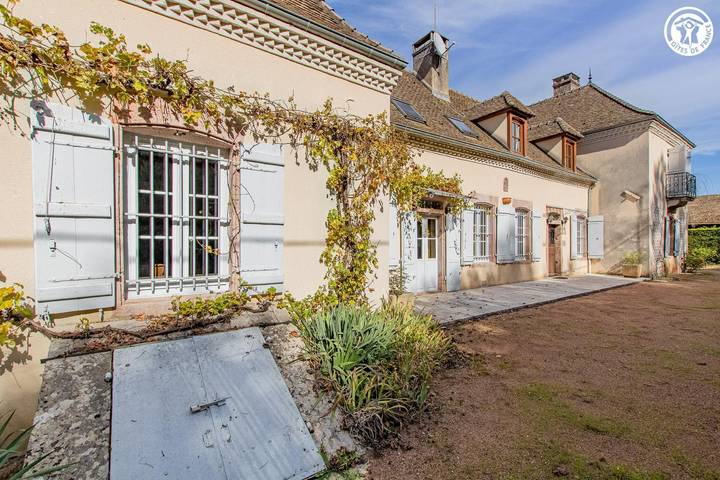 Gîte für 15 Personen, mit Pool und Garten sowie Terrasse, mit Haustier in Burgund - 2