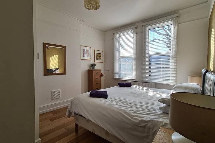 Ganze Wohnung, Gemütliche Wohnung mit drei Schlafzimmern in London in Lewisham, London