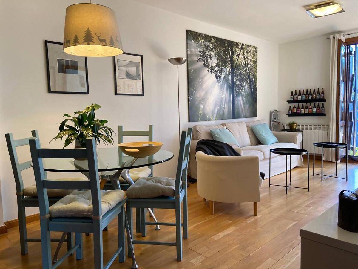 Apartamento entero, Apartamento Linar l Wifi l Vistas l P & Trastero in Tramacastilla de Tena, Pirineo Aragonés