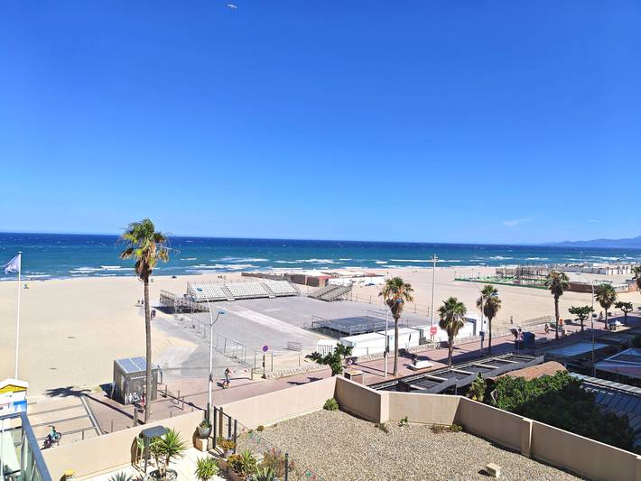 Gîte pour 4 personnes, avec terrasse dans Casino Du Canet En Rousillon