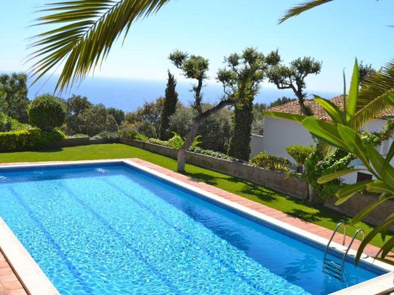 Appartement entier, Appartement Rez-de-jardin avec Piscine Partagée à Begur in Begur, Costa Brava