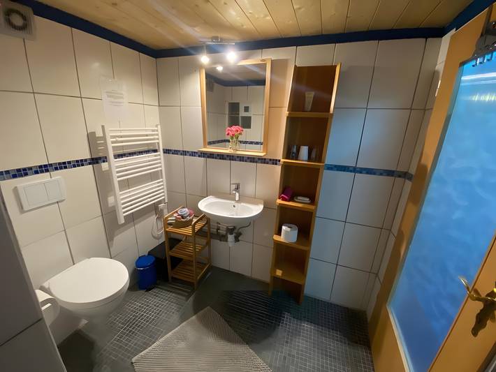 Appartement entier, Maison Du Bonheur - Appartement : Vue Montagne, Terrasse Privée et Wi-Fi in Xertigny, Région d'Épinal
