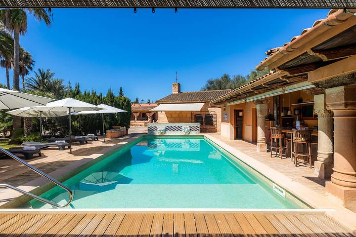 Villa Es Revellar met solariumterras en restaurant op agroturismo in Campos, Zuid-Mallorca