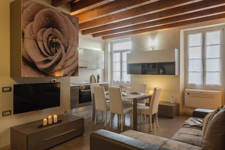 Ferienwohnung für 4 Personen, mit Balkon und Ausblick in Como