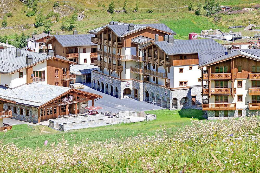 Ganze Wohnung, Accès direct aux pistes + piscine | T4 + cabine in Lanslevillard, Region Saint-Jean-de-Maurienne