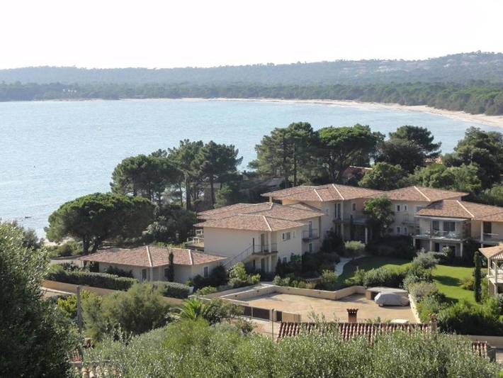 Appartement de vacances pour 6 personnes, avec jardin ainsi que vue et balcon