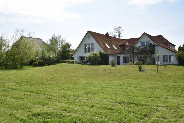 Ferienwohnung für 2 Personen, mit Balkon und Garten sowie Ausblick in Fährdorf - 2