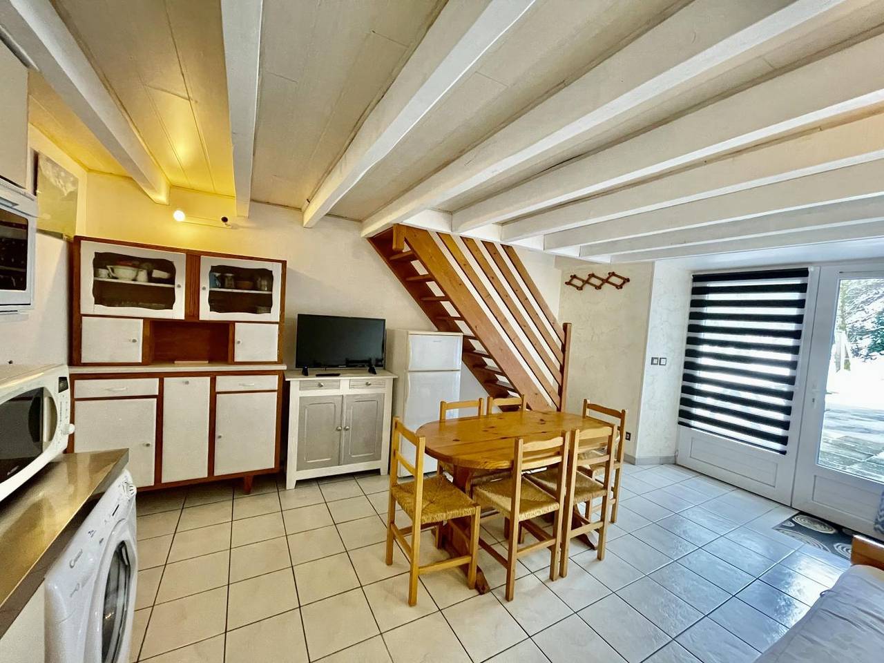 Gîte confortable avec parking près de la plage, de la rivière et du restaurant in Saligos, Parc national des Pyrénées