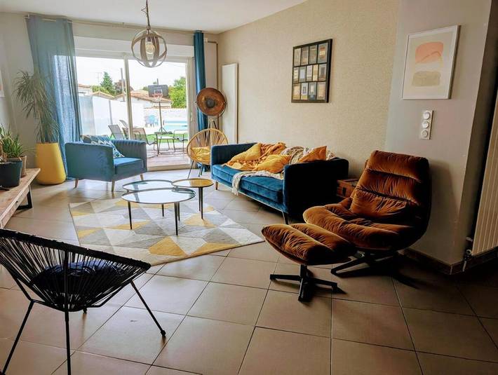 Casa de vacaciones para 23 personas, con piscina además de vistas y terraza, Se admiten mascotas - 1
