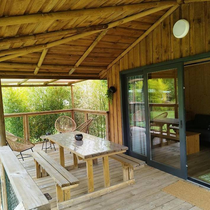 Camping pour 2 personnes, avec piscine et jardin ainsi que vue et bassin pour enfant, animaux acceptés dans Périgord Vert - 2