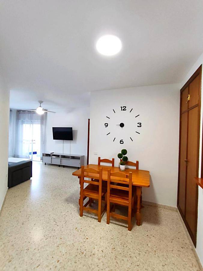 Apartamento de vacaciones para 5 personas, con piscina además de terraza y vistas, Se admiten mascotas - 1
