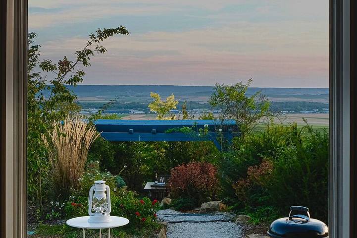 Gîte pour 14 personnes, avec sauna ainsi que jardin et jacuzzi