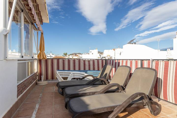 Ganze Wohnung, Ferienwohnung "Cozy 2 bedrooms on 1fl apartment" mit Balkon, Klimaanlage und Wlan in Nerja, Cordillera Penibética
