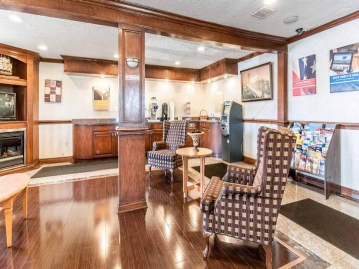 Apartamento entero, 2 camas tamaño queen | No fumadores in Southgate, Detroit Metropolitan Area