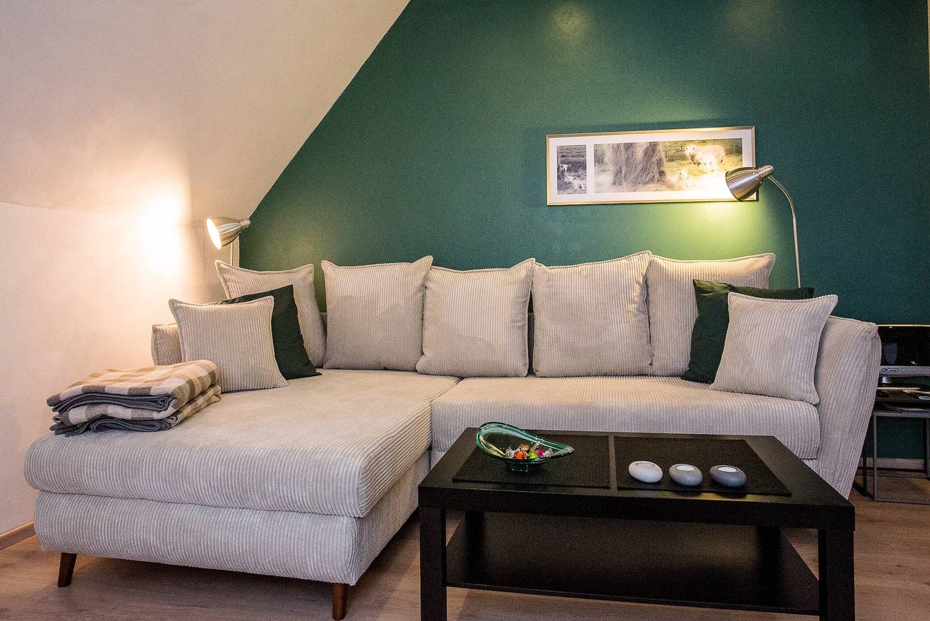 Ganze Wohnung, Ferienwohnung '1-Raum Ferienwohnung Schulz' mit Gemeinschaftsterrasse und Wi-Fi in Heide, Heide und Umgebung