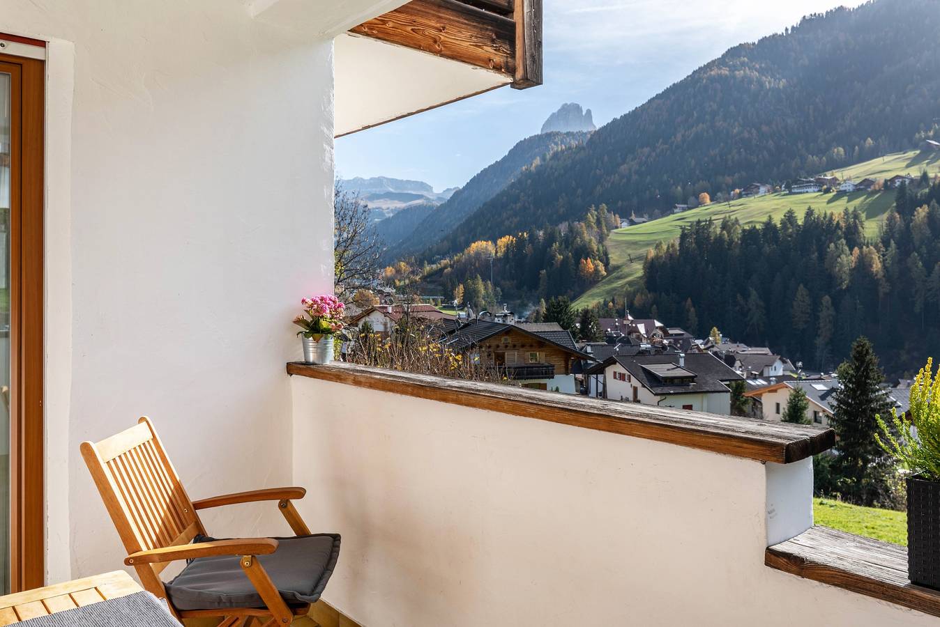 Hel lägenhet, Apartment "Villa Erina C3" with Mountain View, Terrace & Wi-Fi in Urtijëi, Dolomiti Superski