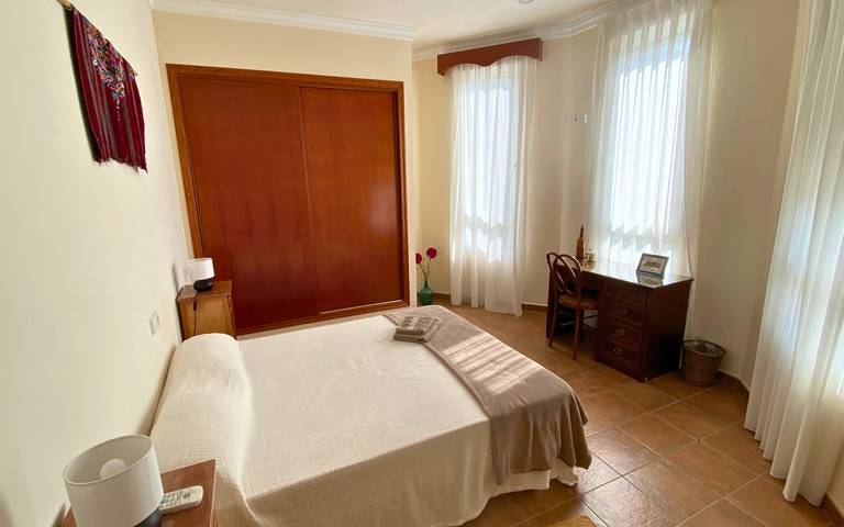 Granja para 2 personas, con jardín además de terraza y vistas, Se admiten mascotas en Provincia de Valencia - 4