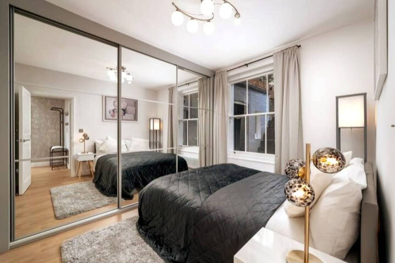 Entire apartment, Kensington & Chelsea 1Br | Patio Apartment | Tube in Hammersmith and Fulham, London