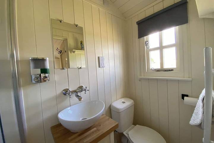 Sheldon Shepherd's Hut - Cosy Rural Retreat in the Peak District National Park in Sheldon (Derbyshire), Derbyshire