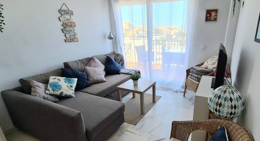 Ganze Wohnung, Ferienwohnung 'Casa Pals La Cala' mit Gemeinschaftspool, WLAN und Klimaanlage in La Cala de Mijas, Mijas