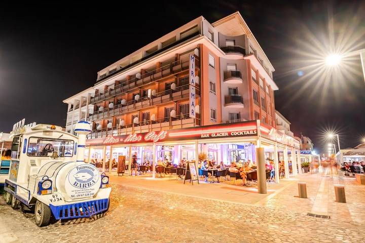 Hôtel pour 3 personnes, avec vue et terrasse, animaux acceptés dans Office De Tourisme De Valras Plage - 4