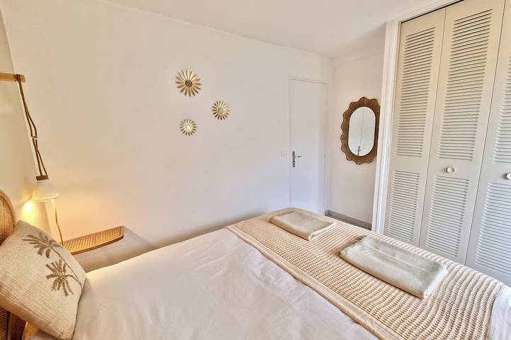 Gîte pour 4 personnes, avec balcon dans Plage Des Tamaris Cavalaire Sur Mer - 3