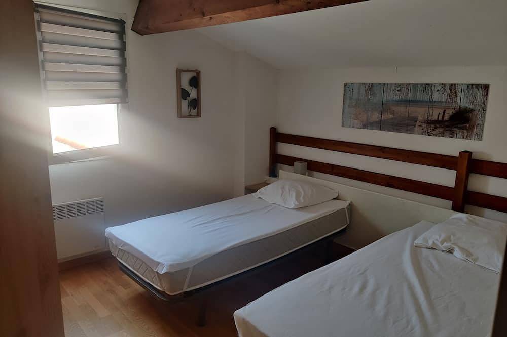 Quiet Sorède house near Argeles / Mer and the Albères in Sorède, Céret region
