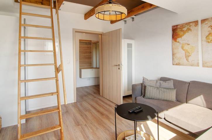 Entire apartment, Apartment "Mansarde" close to the Sea with Wi-Fi in Wilhelmshaven, Southern North Sea Coast