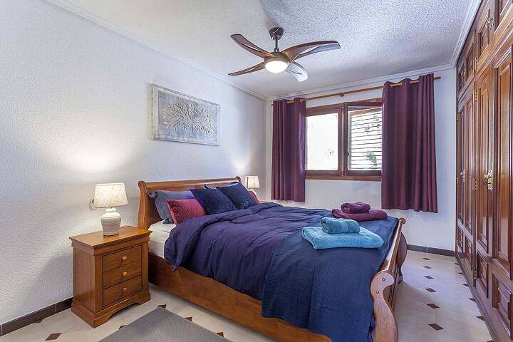 Apartamento entero, Casa Latel (Villa with pool and garden) in Serra, Provincia de Valencia