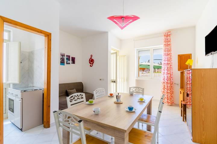Casa vacanze 'Villa Lido Hookipa' con terrazza privata e aria condizionata in Hookipa Beach, Porto Cesareo