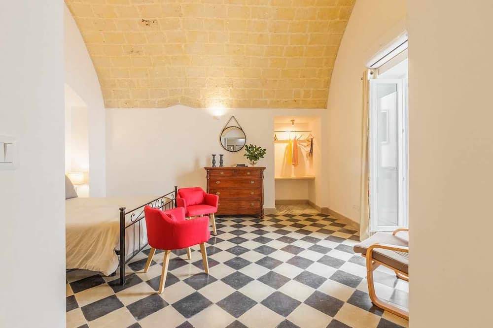 Appartamento intero, La Storica - casa tipica - centro storico a 30m - vicino al mare in San Vito dei Normanni, Salento