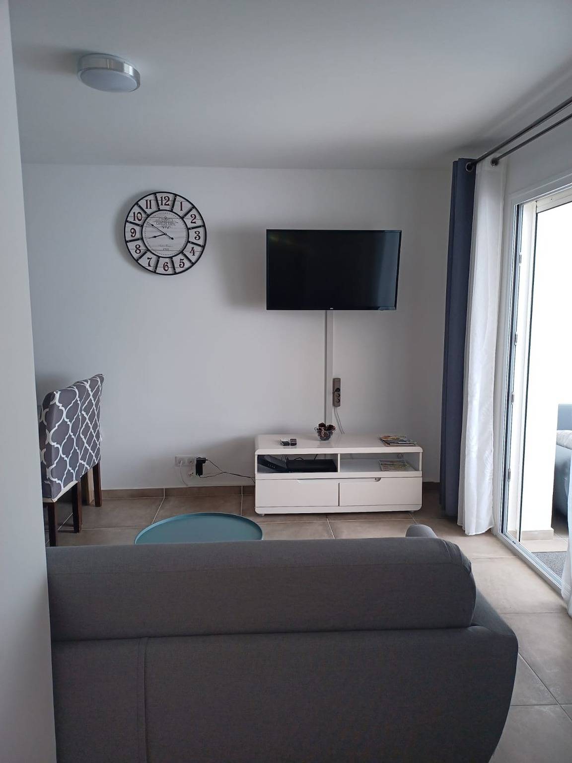 Entire apartment, Modern Apartment in Lucciana with Terrace, 45m² in Lucciana, Bastia region