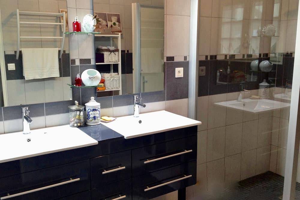 Charmantes Haus mit 3 Schlafzimmern, ruhig, 1 km vom Meer entfernt in Le Verdon-sur-Mer, Lesparre-Médoc und Umgebung