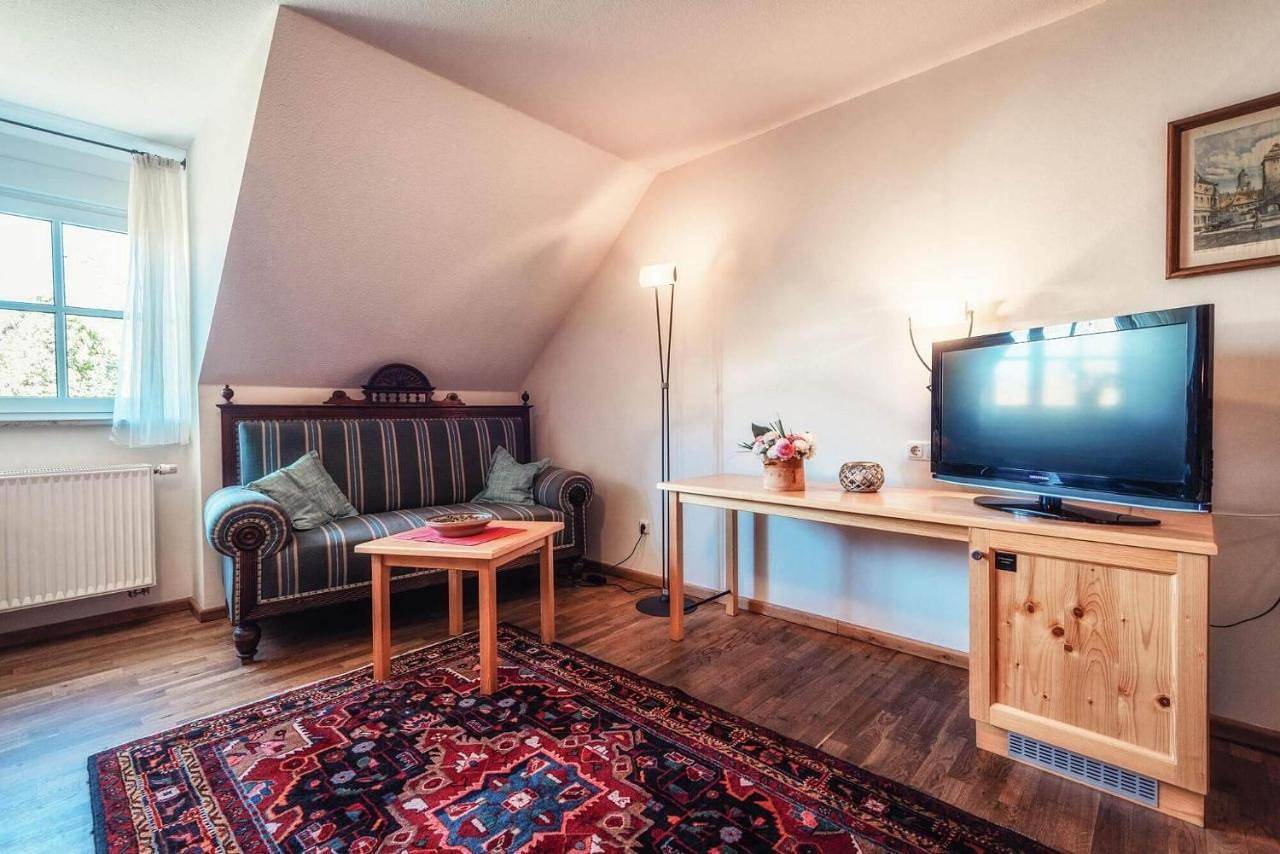 Pension Sankt Urban in Sommerach, Fränkisches Weinland