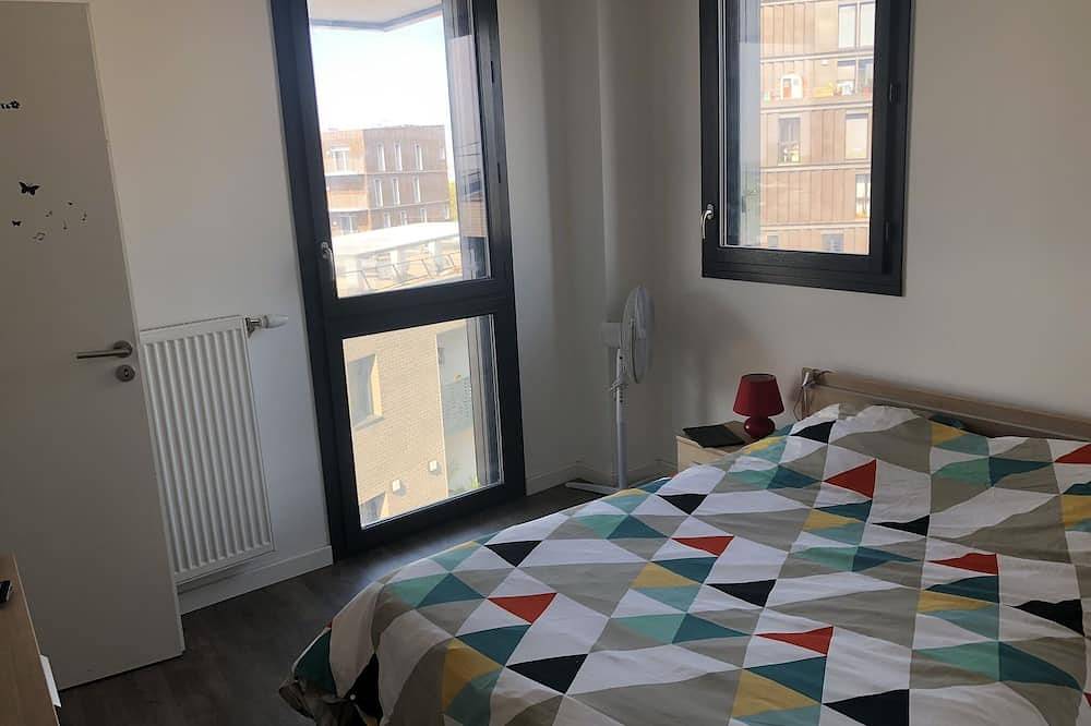Entire apartment, Cœur de Montreuil in Montreuil, Seine-Saint-Denis