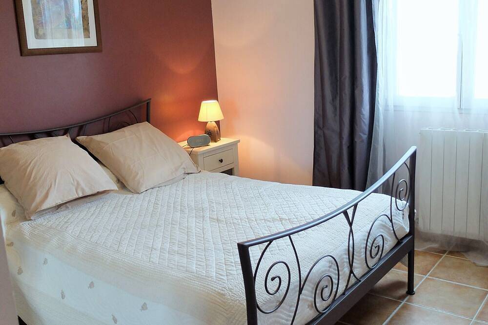 Villa provenzal con piscina entre Aviñón y St Remy de Provence in Rognonas, Region de Arles